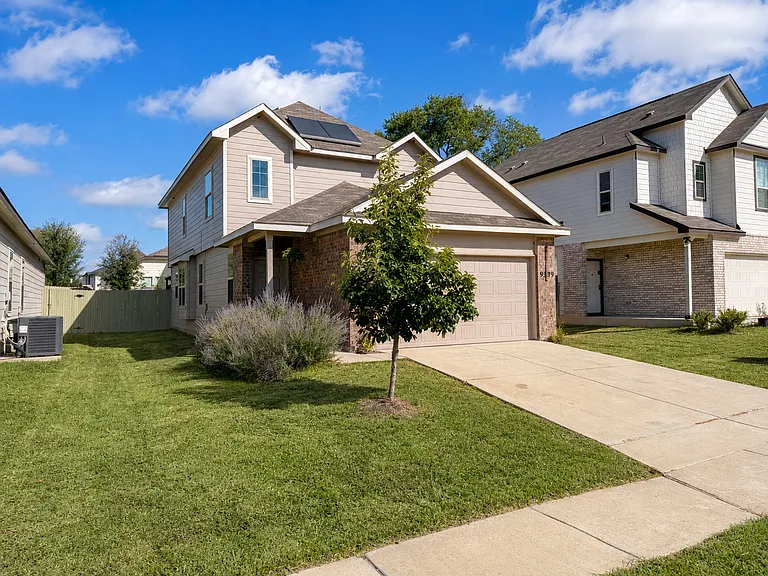 9319 Trap Rock Dr — Photo 3