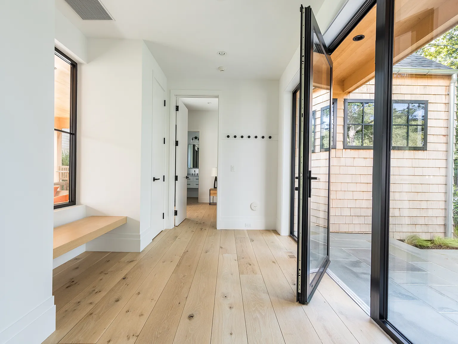 New 5 Bedroom Modern Farmhouse in Private Beach Community — Photo 3