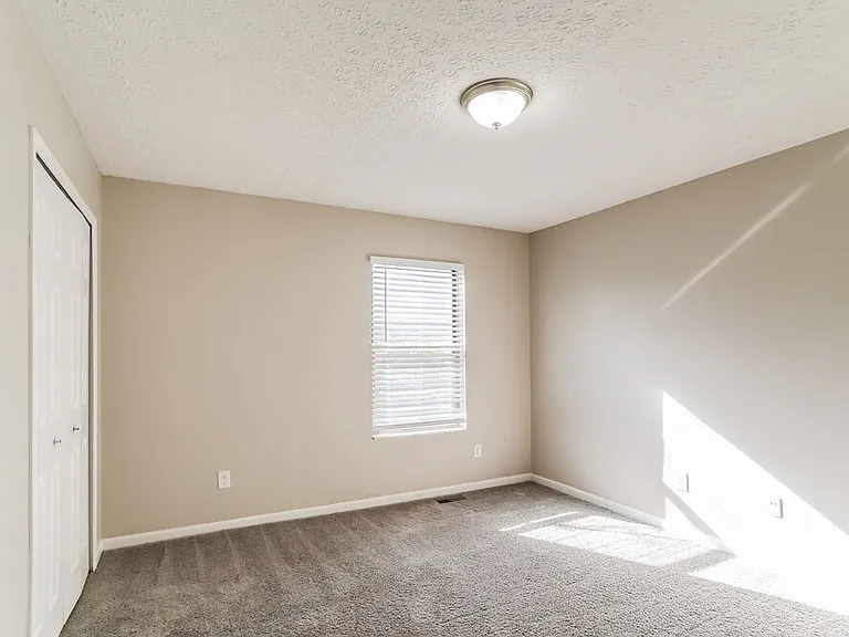 5815 Castleknock Rd — Photo 14