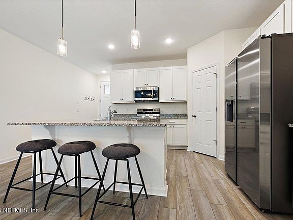 5th image of 54 RIDGE LAKE Road