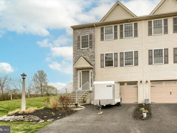 135 Gentlemens Way, Lancaster, PA 17603