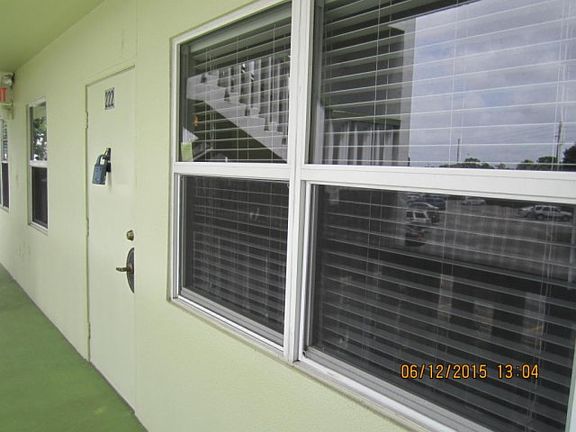 2nd image of 222 Southampton B