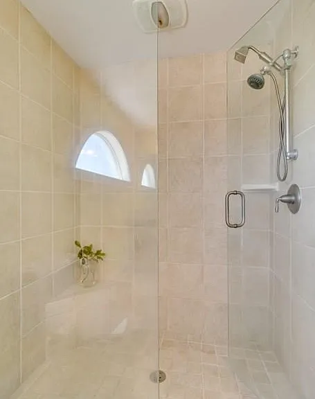 416 Legends Ct — Photo 20
