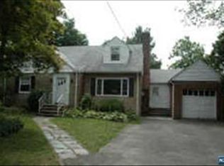 122 Jackson Ave, Wayne, NJ 07470