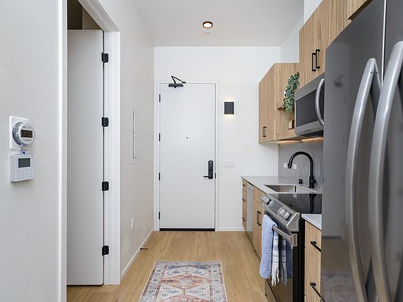 2nd image of 3069 5th Ave #811