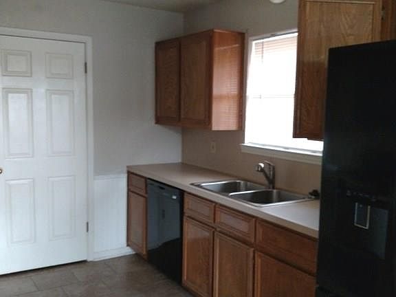 2nd image of 4303 Frog Dr