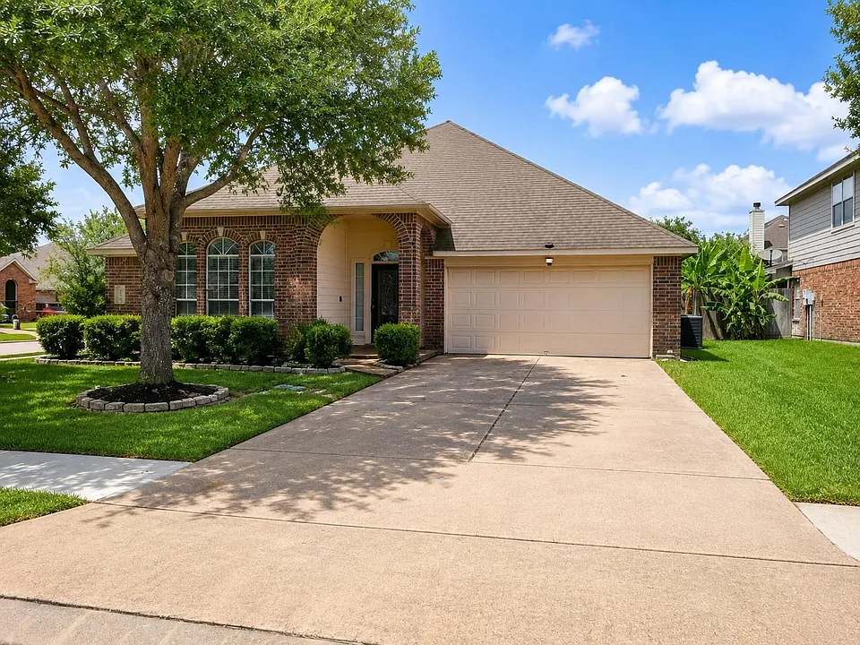 5817 Village Grove Dr