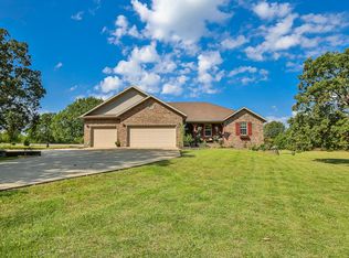 99 Park Hill Ct, Strafford, MO 65757