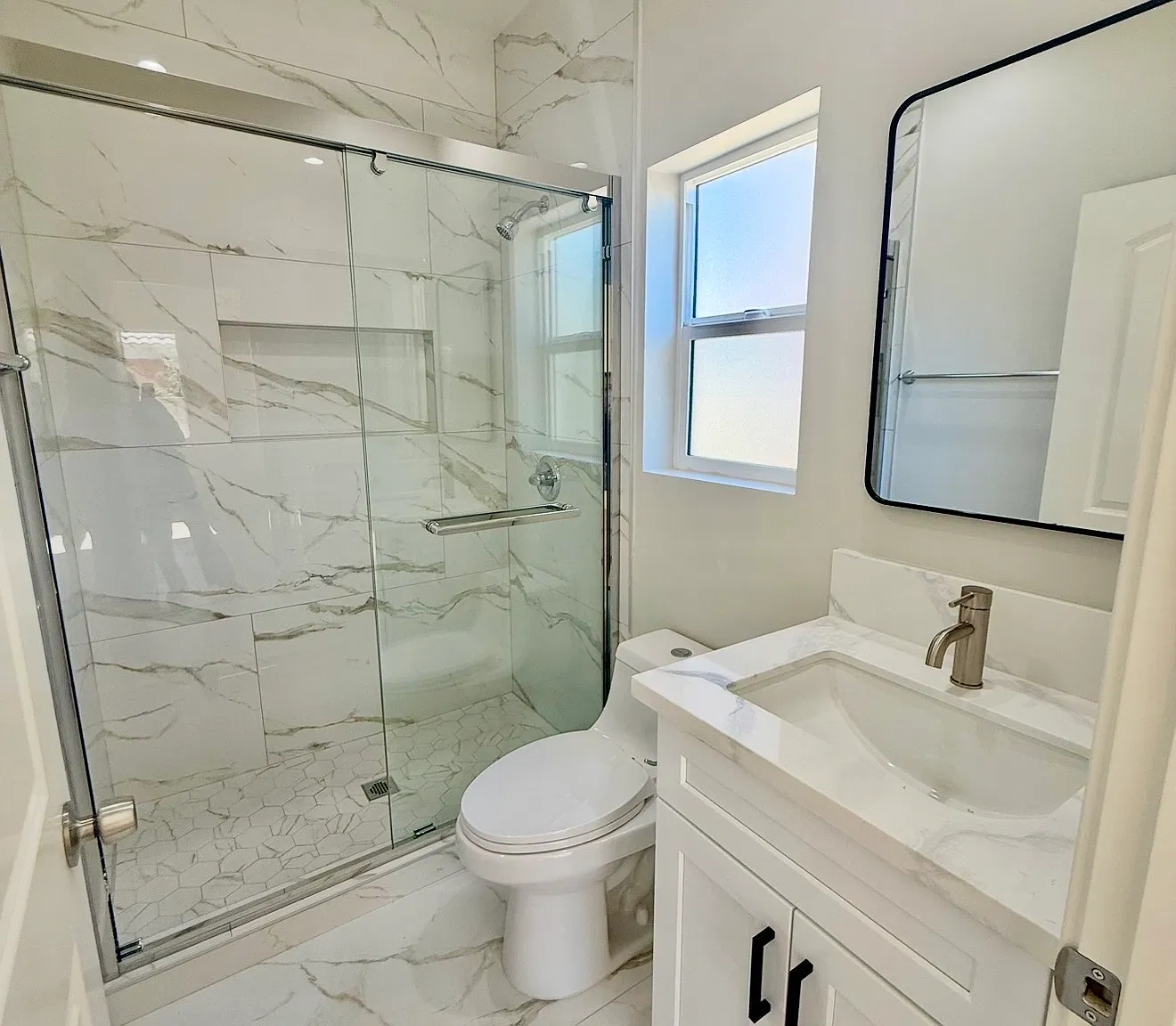 4 bed, 1200 sqft, $3,500 — Photo 4