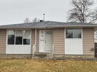 76 Dryburgh Cres, Regina, SK S4R6R5