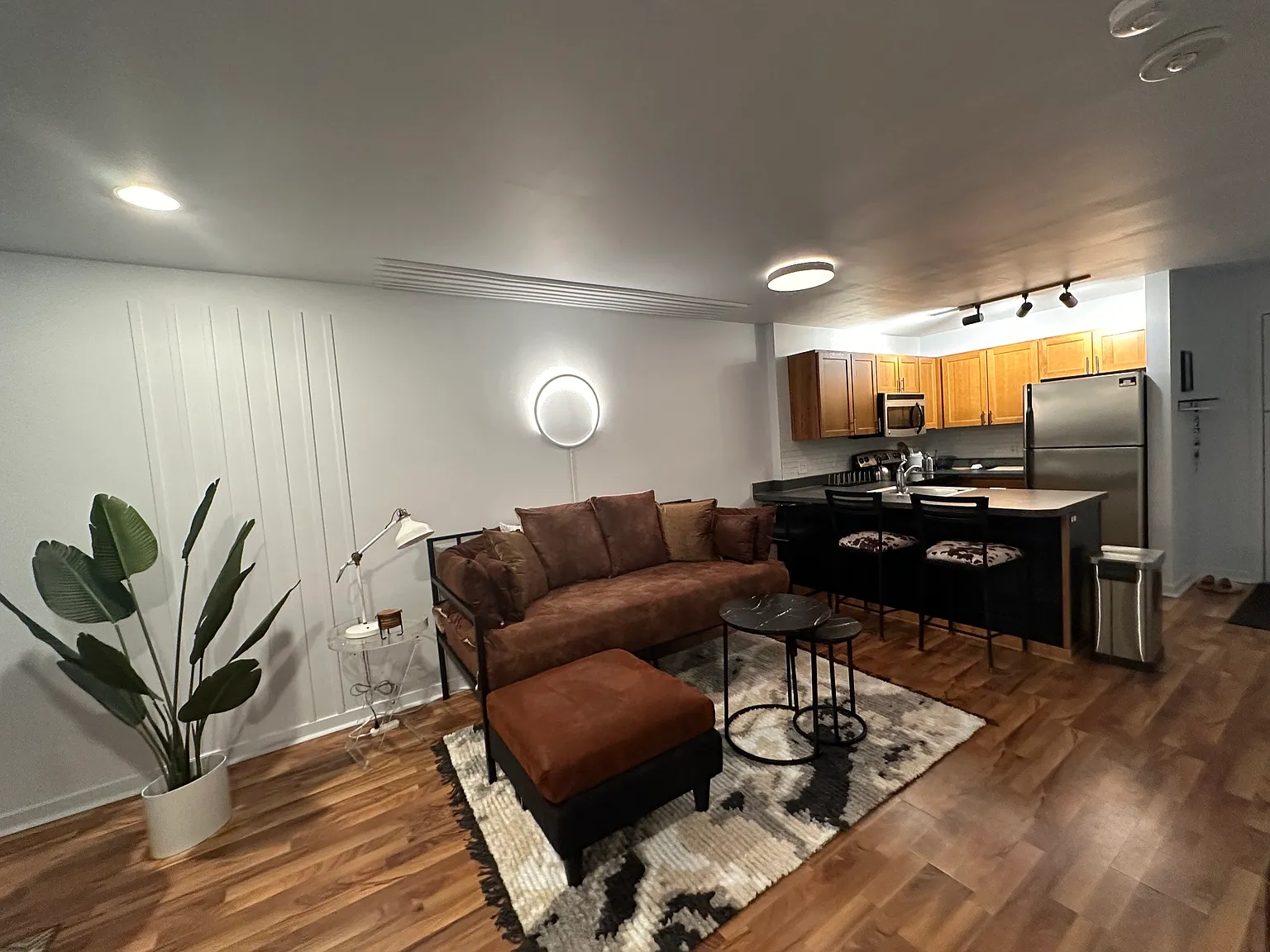 1 bed, 550 sqft, $1,800 — Photo 1