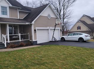 5 Gable Crest Dr, Pittston Township, PA 18640