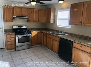 91 Cleveland Ave, Cranston, RI 02920