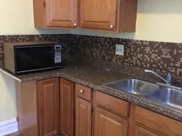 823 N Monroe St APT 1, Wilmington, DE 19801