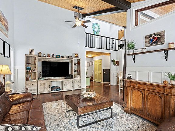 4th image of 4738 Willow Bend Rd