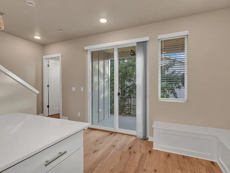 15423 Admiralty Way #E3 — Photo 29