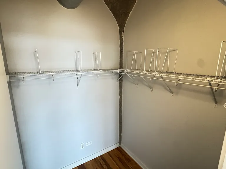 1071 W 15th St #309 — Photo 9