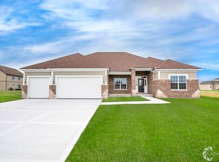 16534 S Mueller Cir, Plainfield, IL 60586