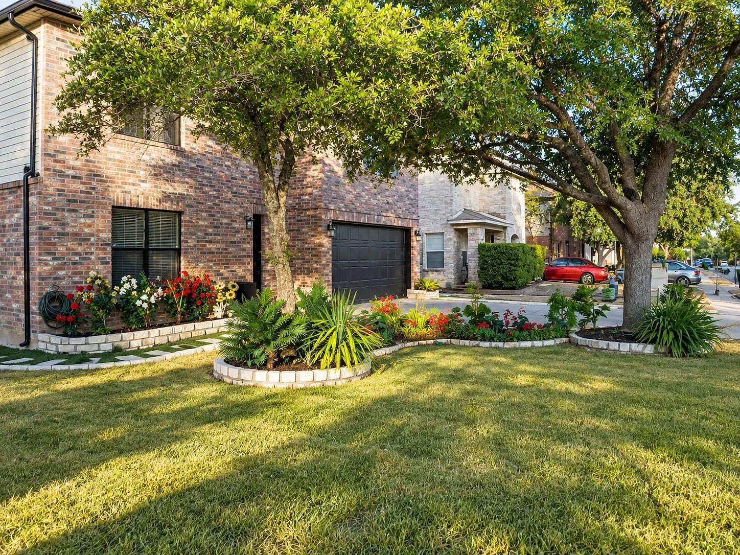 6 bed, 2.5 bath, 3302 sqft, $2,999 — Photo 3