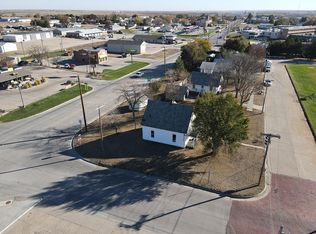 211 W Wilmington St, Norton, KS 67654