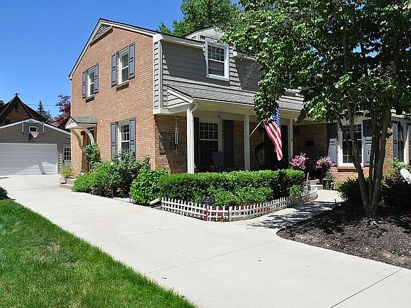 2nd image of 1119 Conlon Ave SE