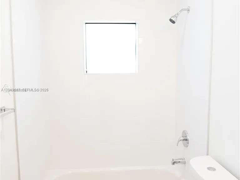 120 NE 71st St #3 — Photo 6