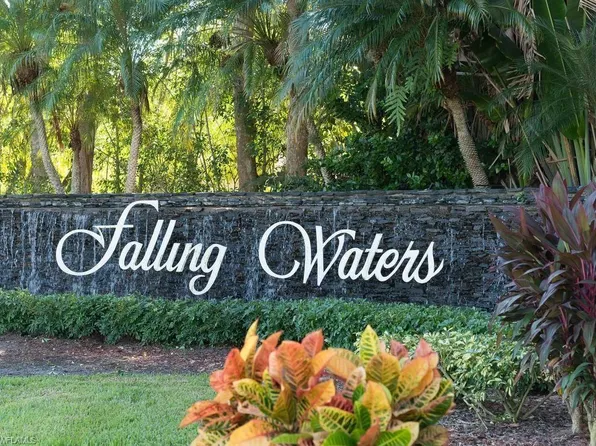 2462 Hidden Lake Dr #208, Naples, FL 34112