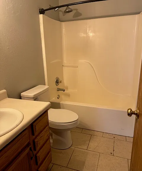 245 Bluegrass Dr — Photo 5