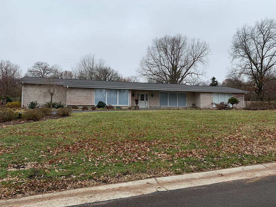 1st image of 59 E Ladue Estates Dr