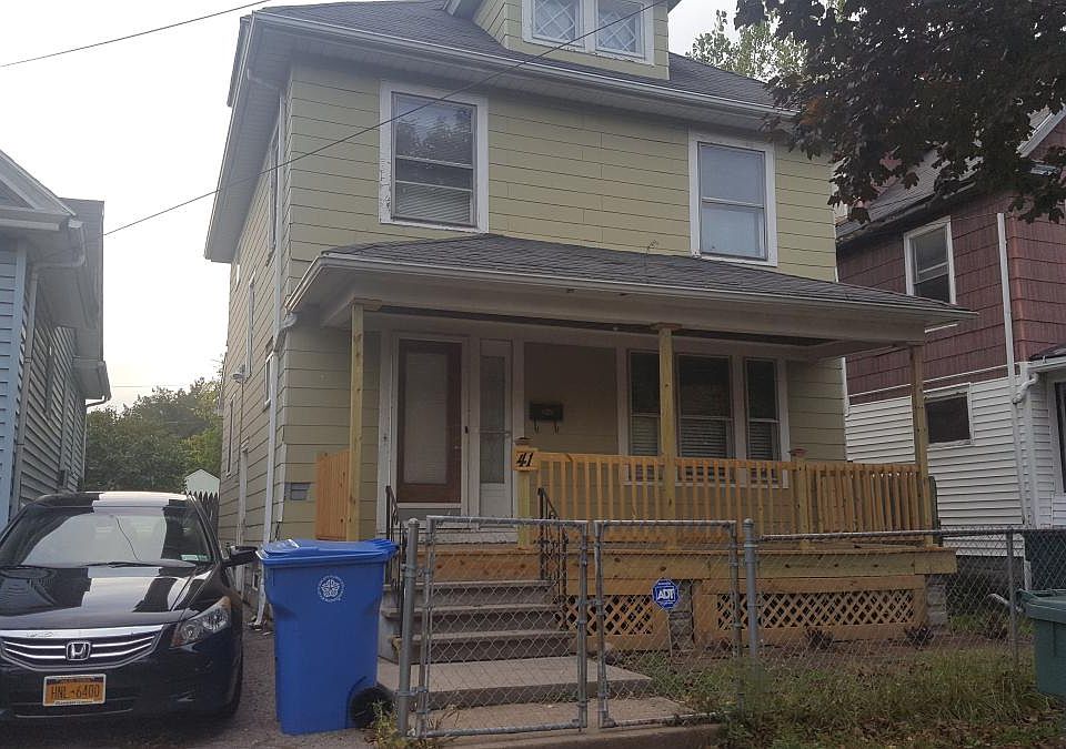 2nd image of 41 Santee St