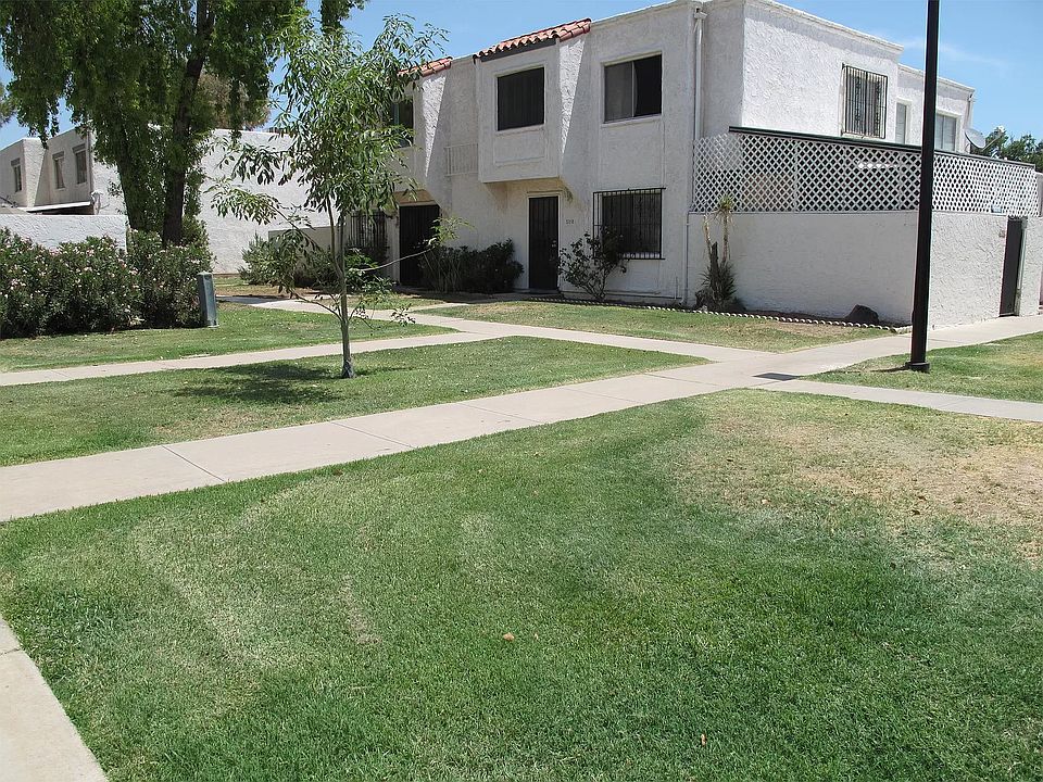 1st image of 5207 N 42nd Dr