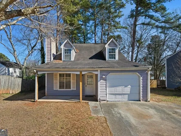 1044 Autumn Crest Ct, Stone Mountain, GA 30083