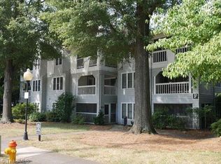 239 Oakwood Ct, Winston Salem, NC 27103
