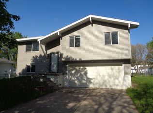 2007 SW 16th St, Lincoln, NE 68522