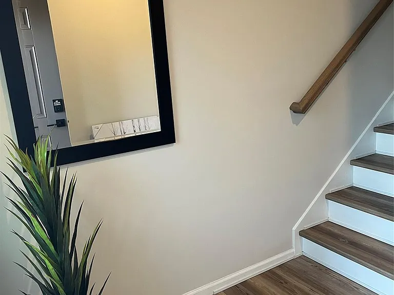 226 S Elm St — Photo 15