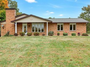 2041 Stemler Rd, Columbia, IL 62236