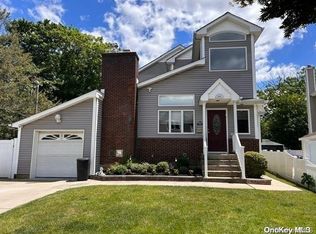 1603 Fletcher Ave, Merrick, NY 11566