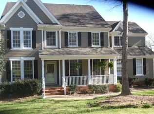 225 Roebling Ln, Cary, NC 27513