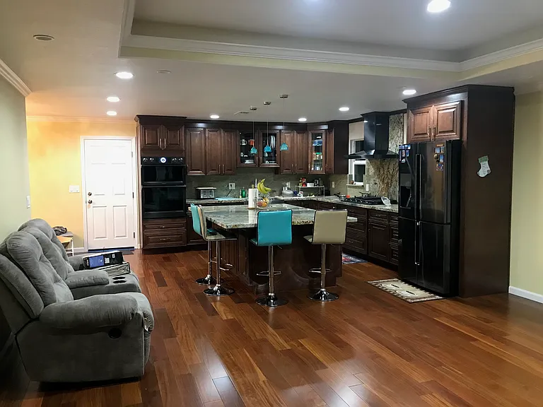 2088 Primrose Ct — Photo 5