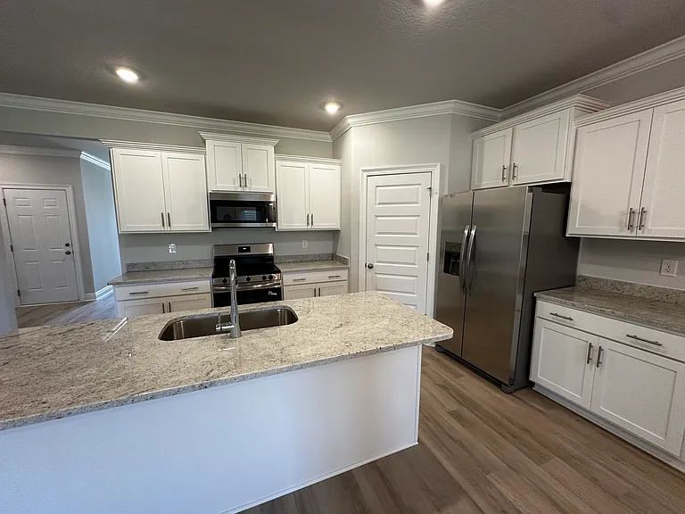 10162 Lamonica Ln — Photo 6