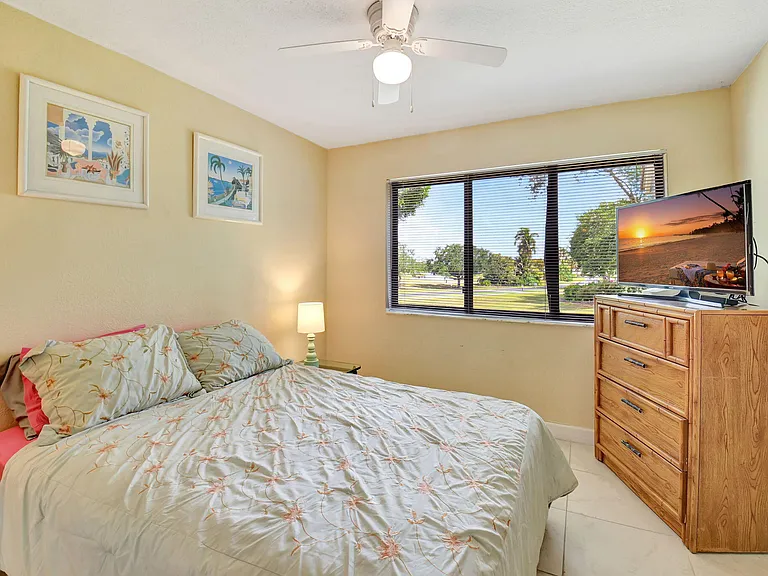 5715 Fairway Park Dr #201 — Photo 23