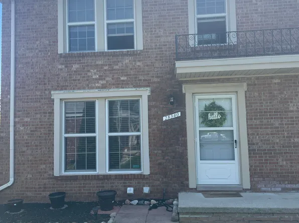 28340 Greenbriar Way, Trenton, MI 48183