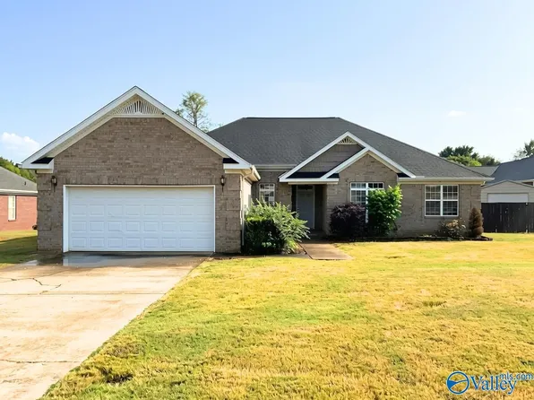 12527 Jesse Ln, Athens, AL 35613
