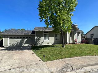 2491 Saint Yorre Ct, Ukiah, CA 95482