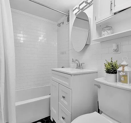 5th image of 61-25 97th St APT 1C