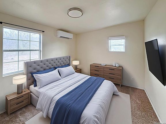 4th image of 2211 Old Lehmann Rd