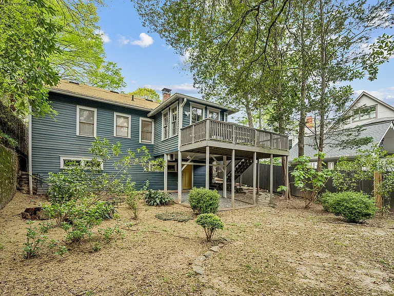 1052 Alta Ave NE — Photo 12