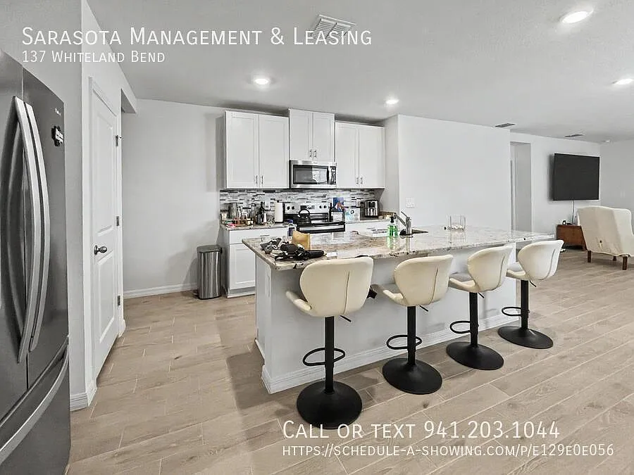 Furnished 4 Bedroom Home in Resort-Style Magnolia Bay Community — Photo 3
