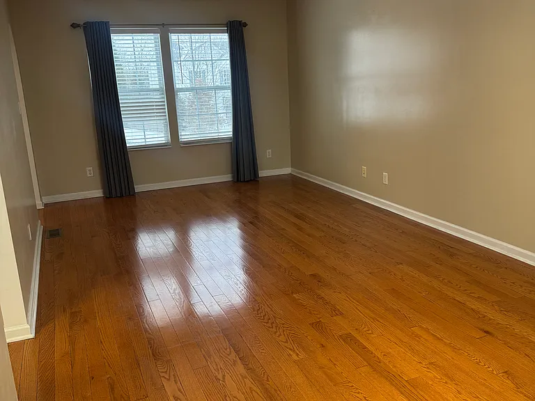 1078 Shawnee Ridge Dr — Photo 6