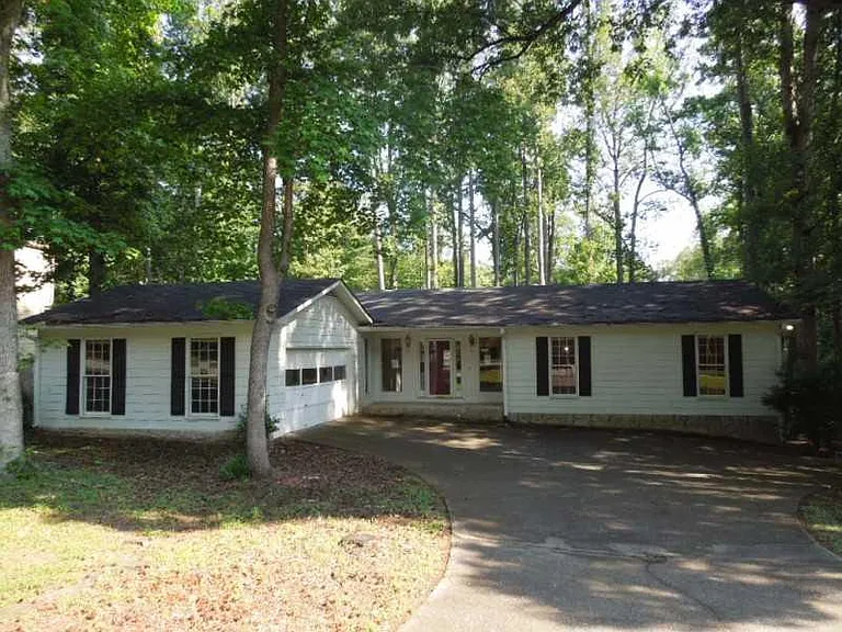 3382 Woodrun Trl — Photo 1